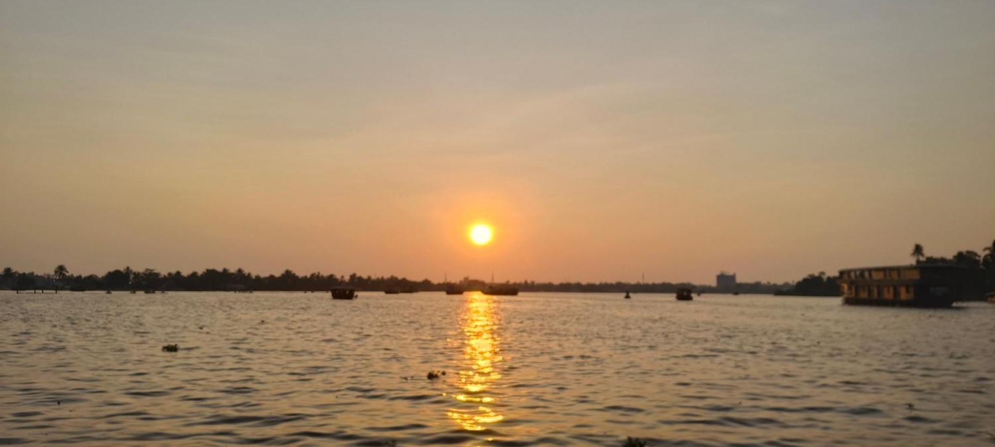 Homestay Peace And *